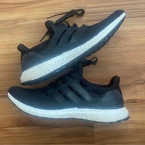 Adidas Ultraboost 5.0 DNA Women's Size 9.5 Black Boost Running Shoes GV8744